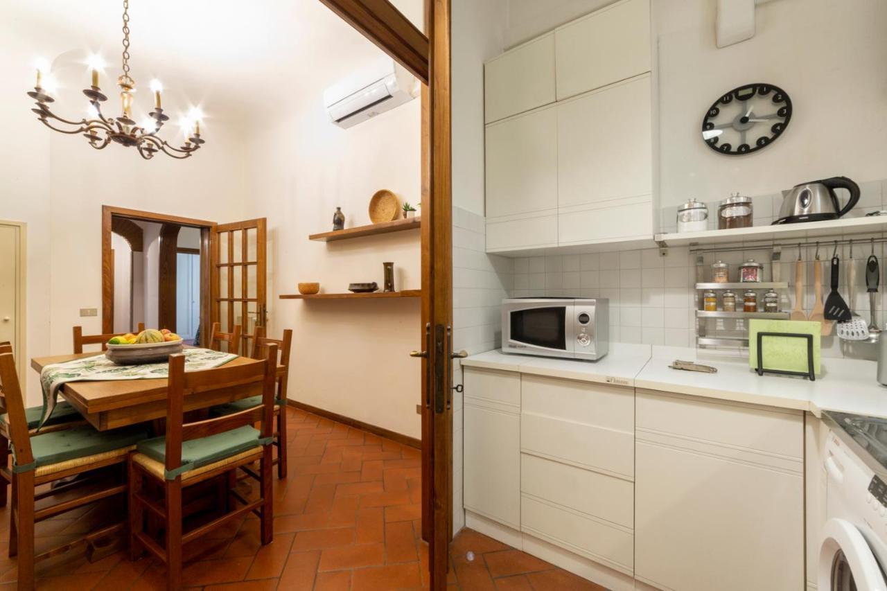 110 Sqm Apartment 6 Sleeps In Santa Croce Florence Extérieur photo