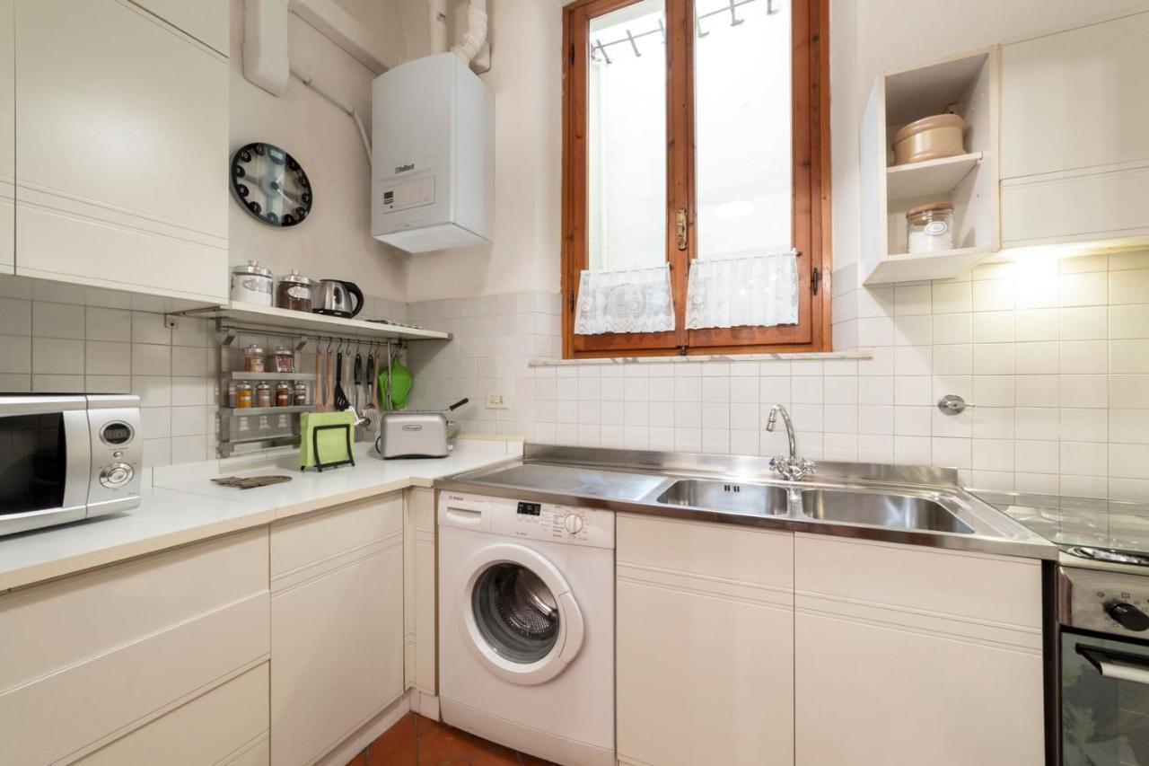 110 Sqm Apartment 6 Sleeps In Santa Croce Florence Extérieur photo