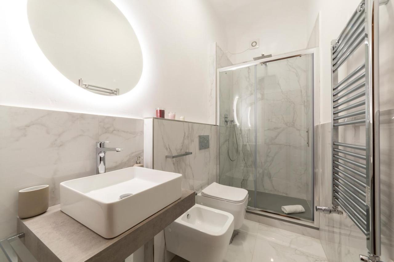 110 Sqm Apartment 6 Sleeps In Santa Croce Florence Extérieur photo